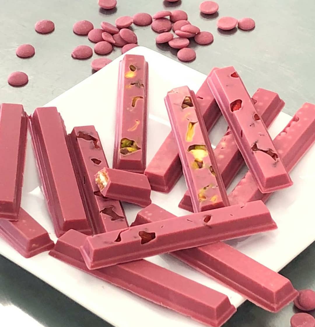 Chocolate Ruby Callebaut- 400g